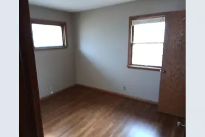 5107 Winchester Lane, Brooklyn Center, MN 55429 - Photo 3