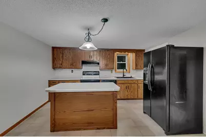 608 Summit Avenue S, Sauk Rapids, MN 56379 - Photo 11