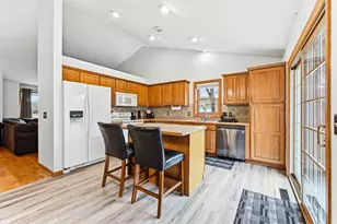 2106 Sunny View Ln, Northfield, MN 55057 - Photo 1