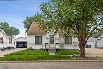 214 14th Street N, Moorhead, MN 56560 - Photo 1