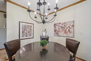 2550 Moundsview Dr, Mounds View, MN 55112 - Photo 9