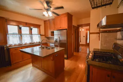 915 E Center Street, Rochester, MN 55904 - Photo 13