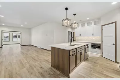 3165 66th Avenue S, Fargo, ND 58104 - Photo 5