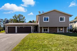 112129 Haering Ln, Chaska, MN 55318 - Photo 1