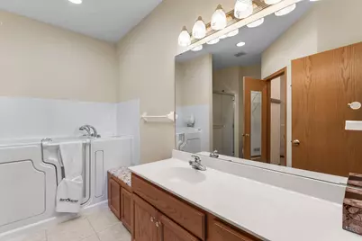 8867 Preserve Place, Savage, MN 55378 - Photo 17