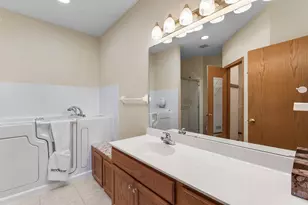 8867 Preserve Pl, Savage, MN 55378 - Photo 17