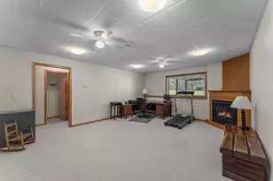 8867 Preserve Pl, Savage, MN 55378 - Photo 23