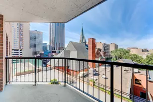 78 10th Street E, Saint Paul, MN 55101 - Photo 3