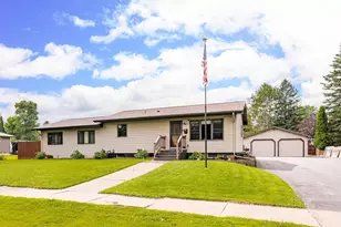 327 102nd Ave W, Duluth, MN 55808 - Photo 1