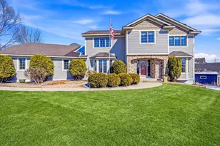 585 High Ridge Cir, Mendota Heights, MN 55118 - Photo 1