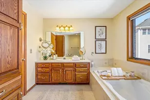 585 High Ridge Cir, Mendota Heights, MN 55118 - Photo 47