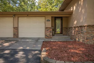2001 Toledo Avenue N, Golden Valley, MN 55422 - Photo 3