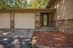 2001 Toledo Ave N, Golden Valley, MN 55422 - Photo 3