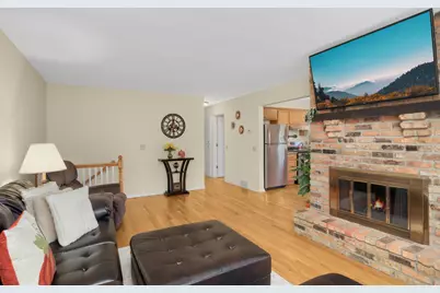 2001 Toledo Avenue N, Golden Valley, MN 55422 - Photo 7