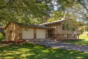 2001 Toledo Ave N, Golden Valley, MN 55422 - Photo 1