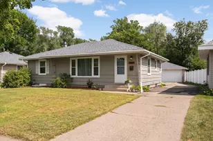 1611 Oregon Ave S, Saint Louis Park, MN 55426 - Photo 3