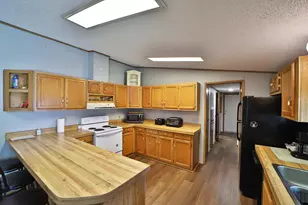 801 E Lake St, Osakis, MN 56360 - Photo 3