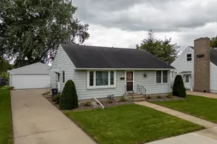 1820 1st Ave NE, Austin, MN 55912 - Photo 1