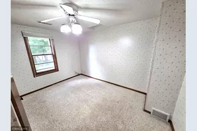 25 Woodlawn Avenue, Excelsior, MN 55331 - Photo 13