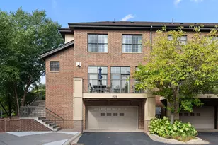 829 Thornton St SE, Minneapolis, MN 55414 - Photo 1