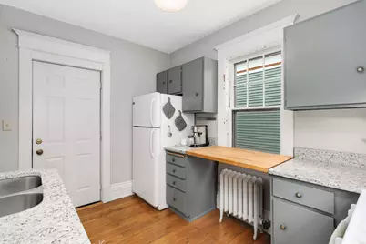 28 Saint Albans Street N #4N, Saint Paul, MN 55104 - Photo 5