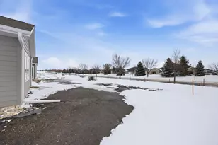 254 Eau Claire Ave SE, Hutchinson, MN 55350 - Photo 17