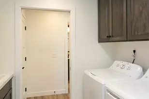 254 Eau Claire Ave SE, Hutchinson, MN 55350 - Photo 11