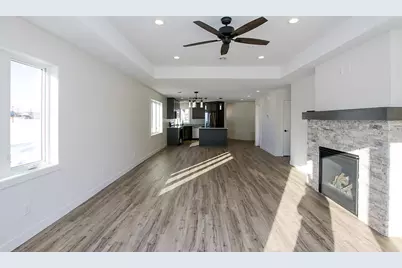 254 Eau Claire Avenue SE, Hutchinson, MN 55350 - Photo 5