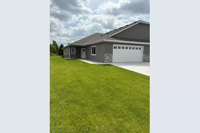 254 Eau Claire Avenue SE, Hutchinson, MN 55350 - Photo 1