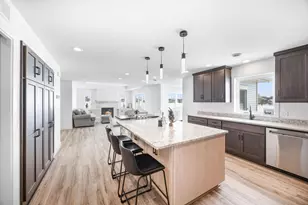 255 Eau Claire Ave SE, Hutchinson, MN 55350 - Photo 7