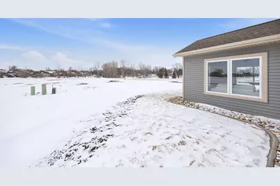 255 Eau Claire Avenue SE, Hutchinson, MN 55350 - Photo 23