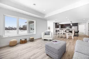 255 Eau Claire Ave SE, Hutchinson, MN 55350 - Photo 9