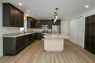 255 Eau Claire Ave SE, Hutchinson, MN 55350 - Photo 7