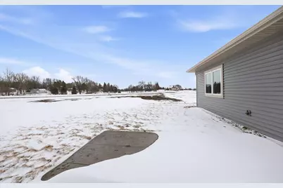 255 Eau Claire Avenue SE, Hutchinson, MN 55350 - Photo 25