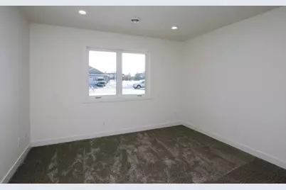 255 Eau Claire Avenue SE, Hutchinson, MN 55350 - Photo 15