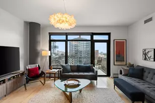 1120 S 2nd St, Minneapolis, MN 55415 - Photo 3