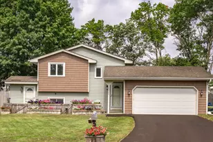 13480 Wellington Ct, Champlin, MN 55316 - Photo 1