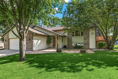 1285 Diamond Court S, Shakopee, MN 55379 - Photo 1