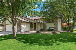 1285 Diamond Ct S, Shakopee, MN 55379 - Photo 1