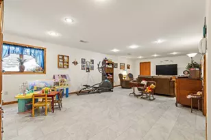 1105 David Dr, Marshall, MN 56258 - Photo 55