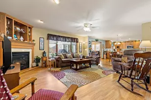 1105 David Dr, Marshall, MN 56258 - Photo 3