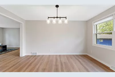 205 Park Avenue N, Vernon Center, MN 56090 - Photo 5