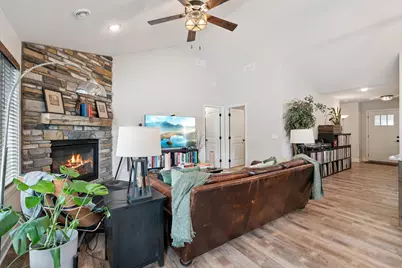 38958 Elm Court, North Branch, MN 55056 - Photo 9