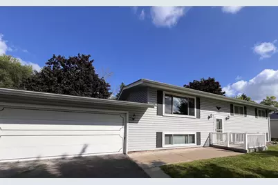 6884 8th Street Lane N, Oakdale, MN 55128 - Photo 1