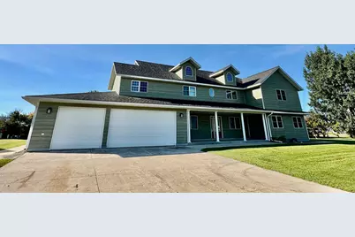 310 7th Street SW, Roseau, MN 56751 - Photo 7