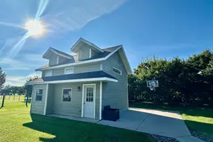 310 7th St SW, Roseau, MN 56751 - Photo 11
