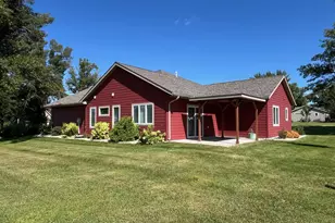 177 Pine St, Dawson, MN 56232 - Photo 3