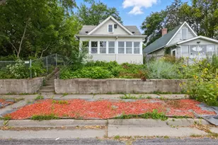 1049 Kent St, Saint Paul, MN 55117 - Photo 1