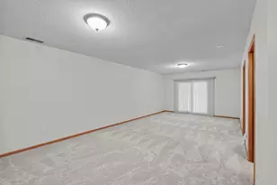 5514 Nathan Ln N, Plymouth, MN 55442 - Photo 23