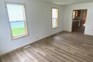 128 Dakota Ave SE, Staples, MN 56479 - Photo 5